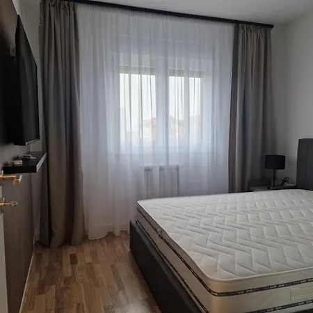 Lux Na Ledinama Apartment *